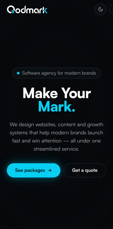 Page d'accueil de Qodmark sur mobile, titre et appels à l'action empilés sur un fond noir.